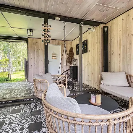Five Bedroom Cozy In Casa de Férias *