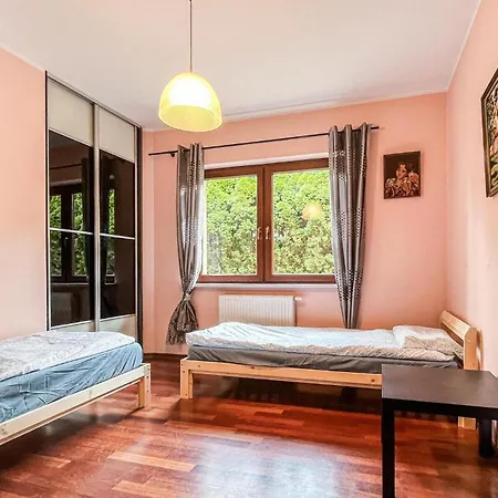 Five Bedroom Cozy In Casa de Férias *
